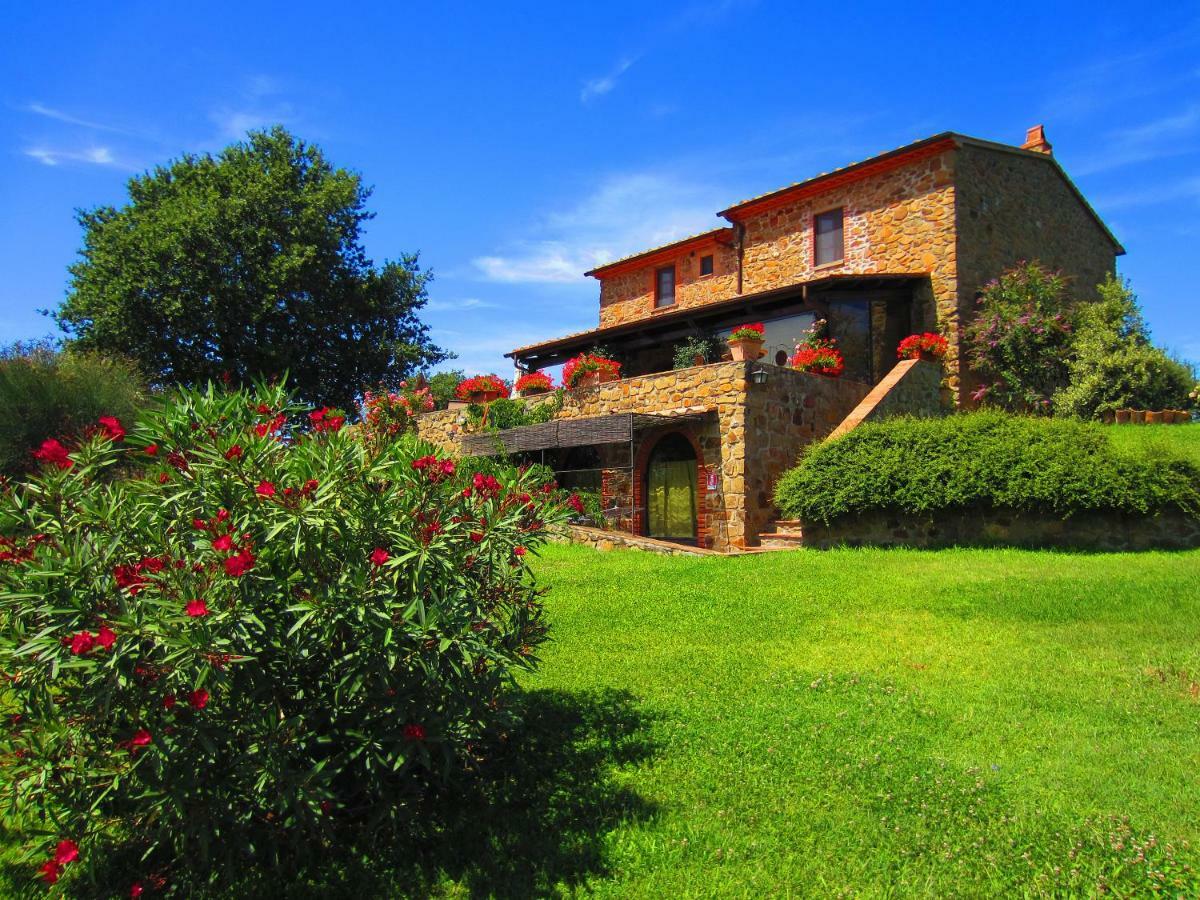 Casale Giacomini Bed & Breakfast Manciano Exterior photo