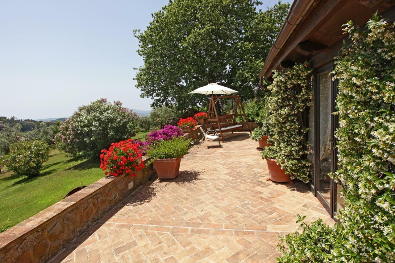 Casale Giacomini Bed & Breakfast Manciano Exterior photo